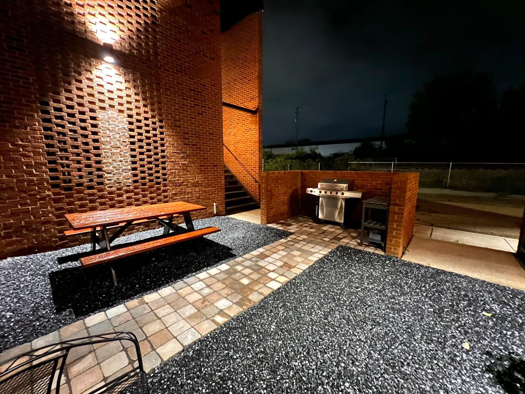 Classified Moto - The Frank Room Richmond Exterior foto